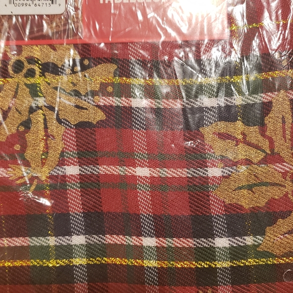 Food Network Leafy Tartan Tablecloth 60'' x 84 in. (Kohls) NWT - Picture 8 of 10